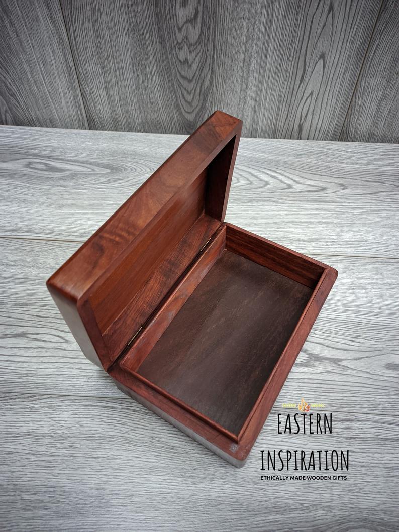 Floral Diagonal Inlaid with carving - Easterninspiration