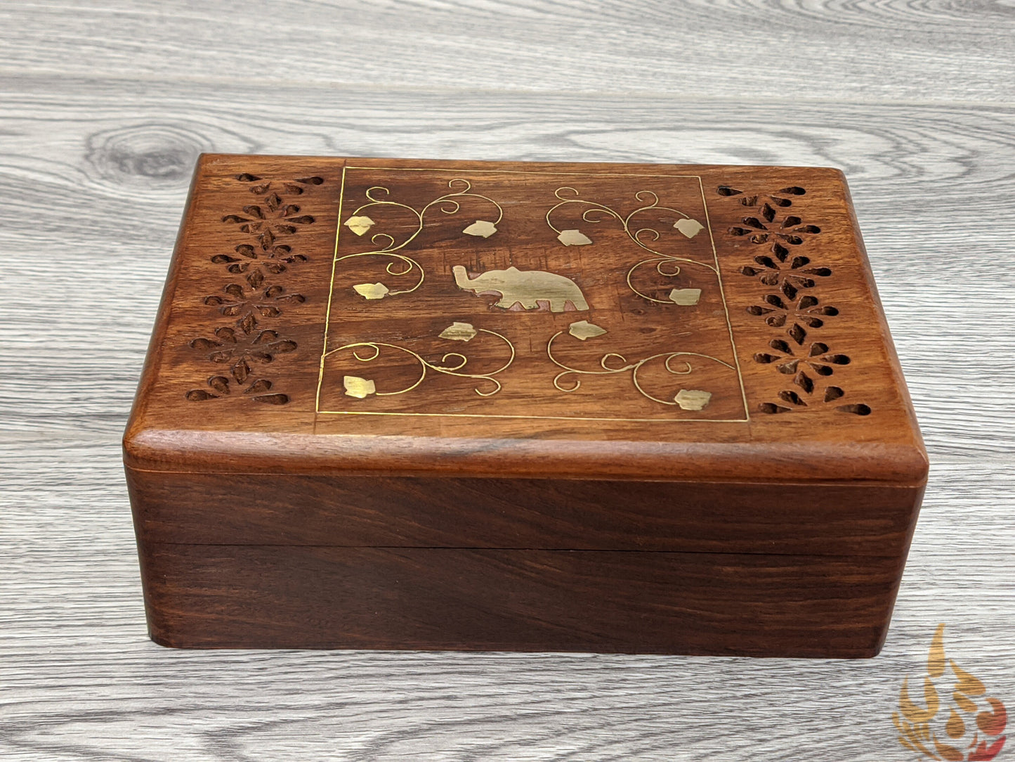 Small Jewellery Box Jali and Elephant Brass Inlaid - Easterninspiration