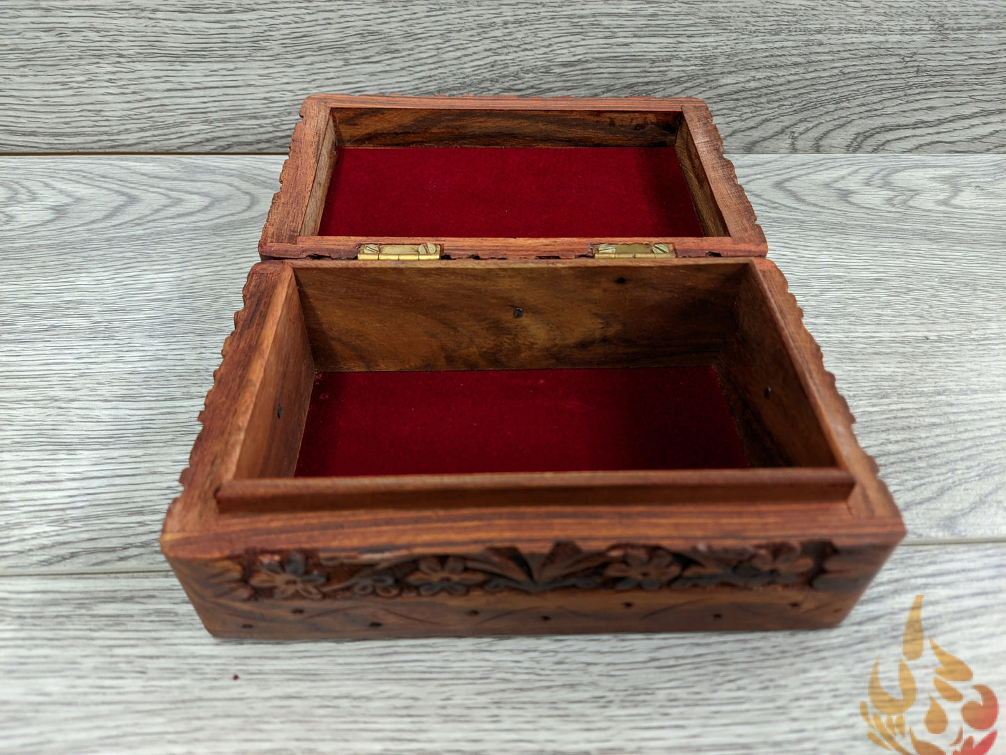 Intricate Fine Needle Carved  Jewellery Box - Easterninspiration